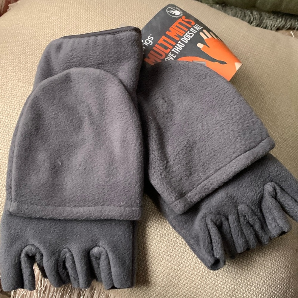 NWT women’s multi mitts/gloves
